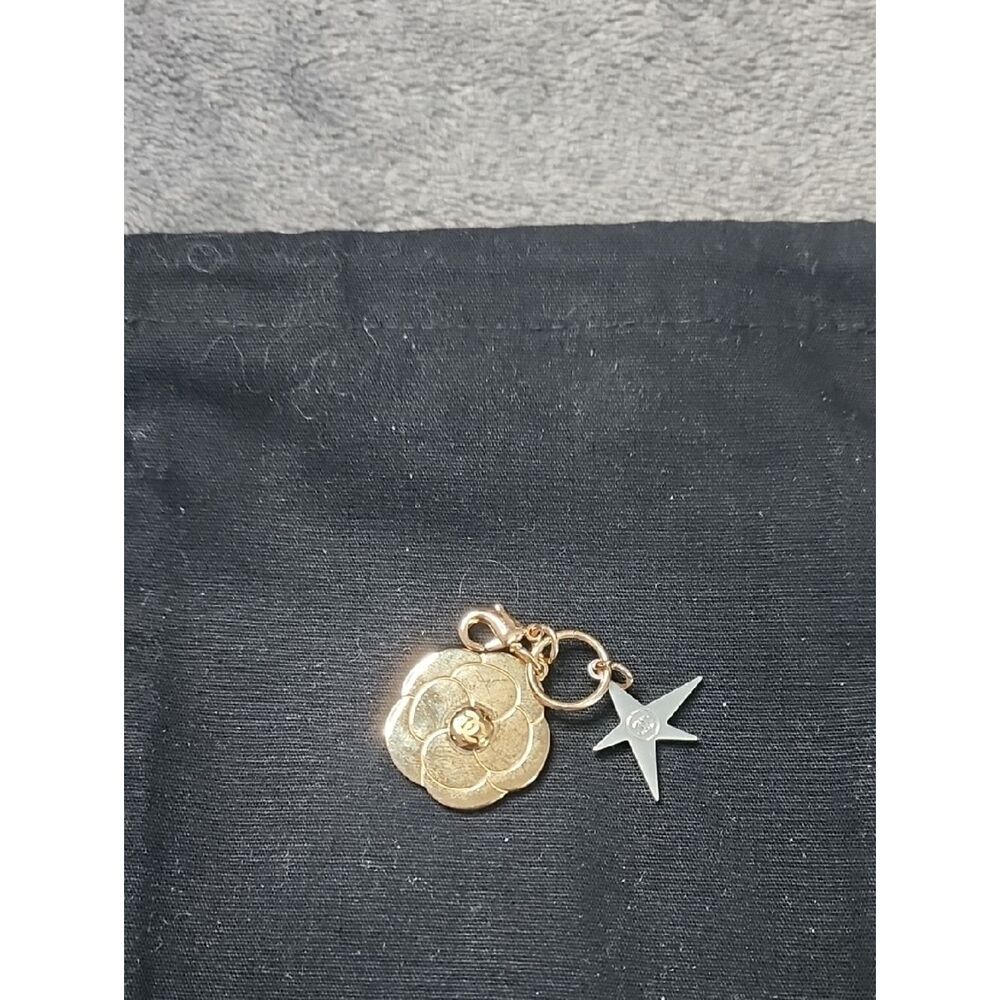 2025 Holiday Chanel Gold Floral and Star Charm NWOT